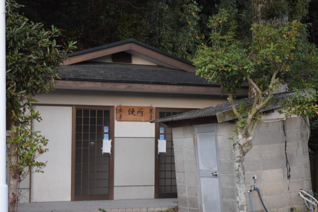高橋稲荷神社-トイレ