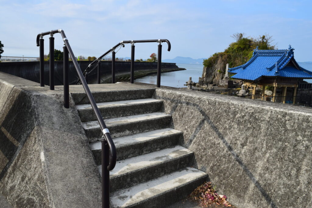 水島龍神社-階段