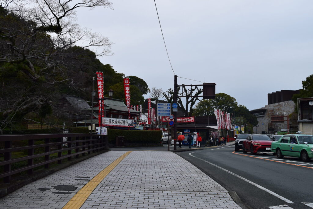 熊本城稲荷神社-入口付近