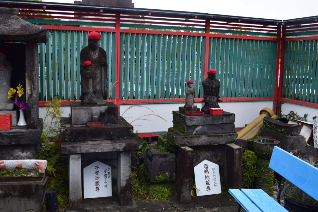 熊本稲荷神社-地蔵