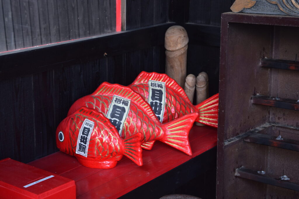 粟嶋神社-お燈明鯛