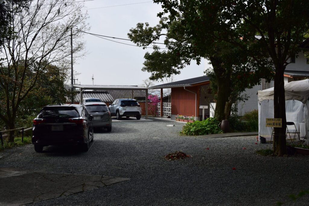 彦嶽宮_駐車場