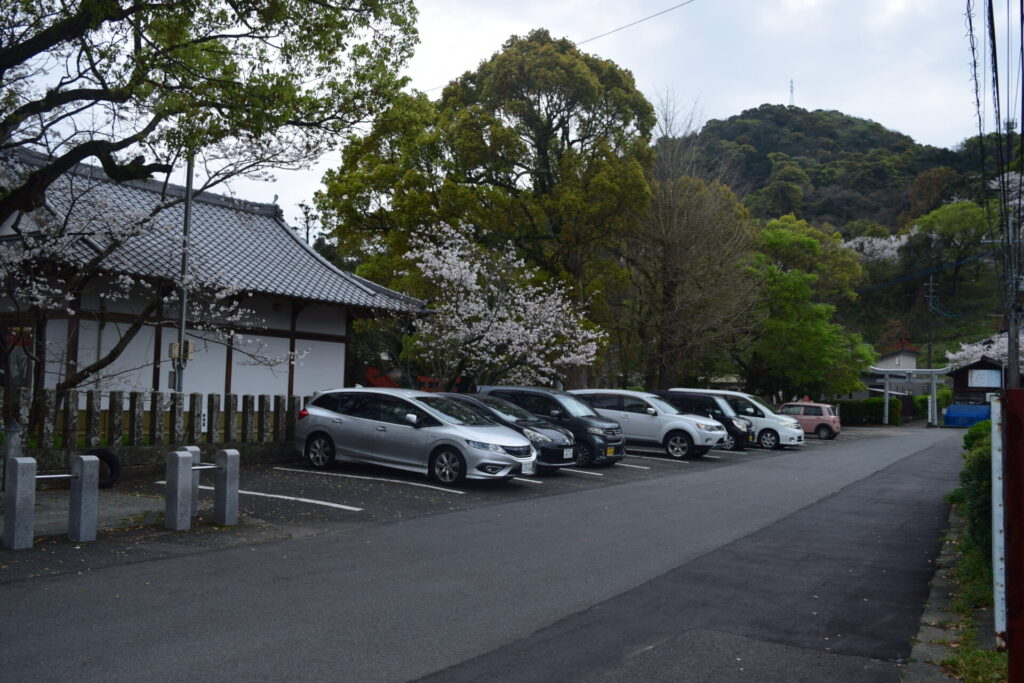 八代神社_駐車場