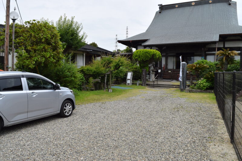 願成寺_駐車場