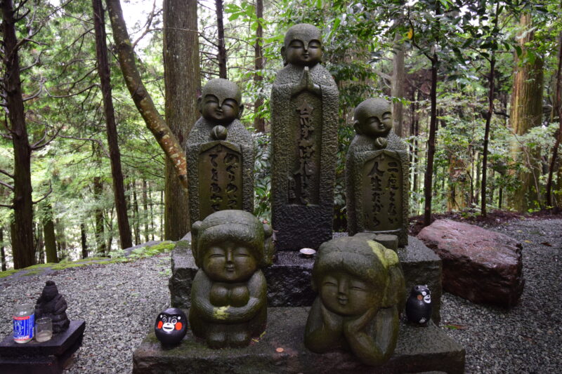 幣立神宮_トイレ横の地蔵2