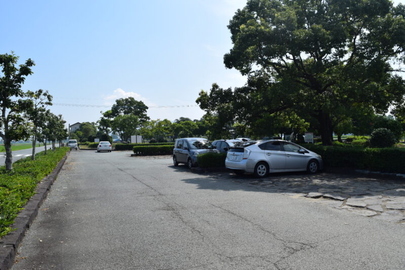 夫婦の浮島神社_公園側駐車場2