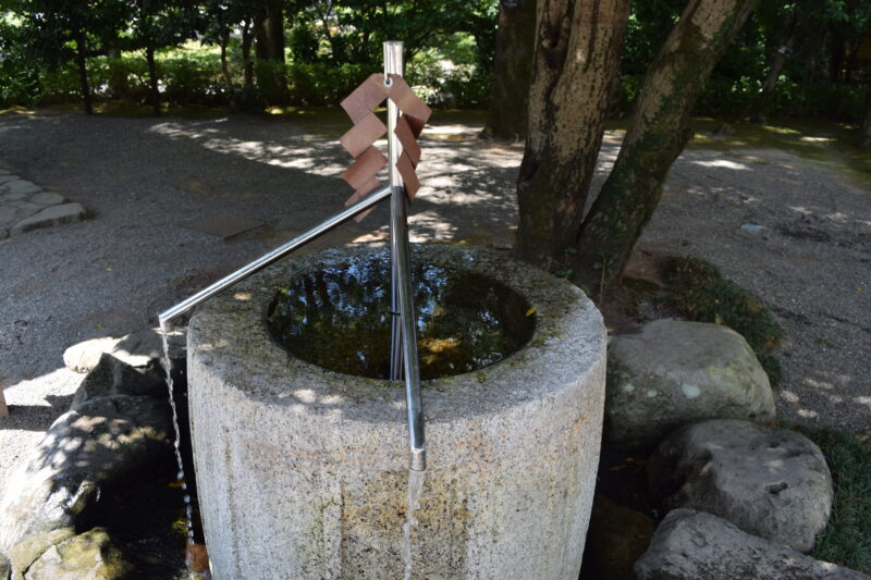 出水神社_神水「長寿の水」2