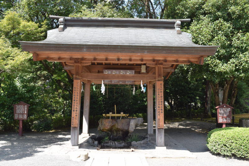 出水神社_打手水
