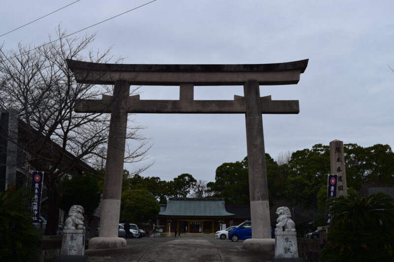 2-1.熊本県護国神社-鳥居