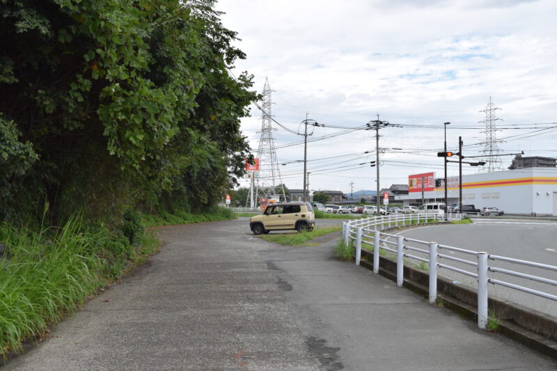 四山神社_駐車場1