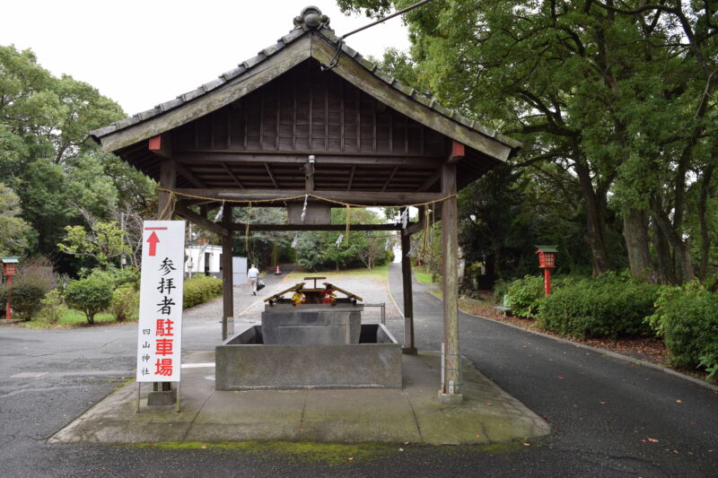 四山神社_駐車場3
