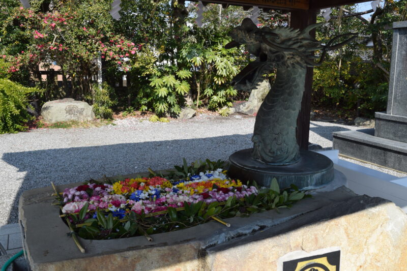 本渡諏訪神社_打手水-入り口2