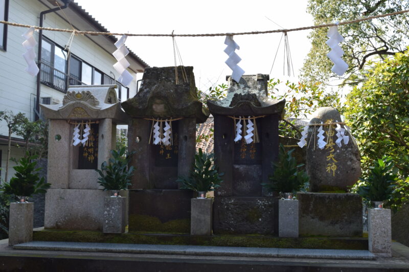 神祠御祭神3