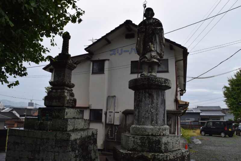 金剛乗寺_弘法大師_宝篋印塔