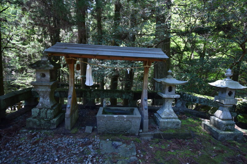 色見熊野座神社_打手水1