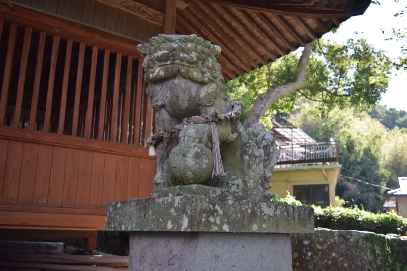 湯島諏訪神社_狛犬1