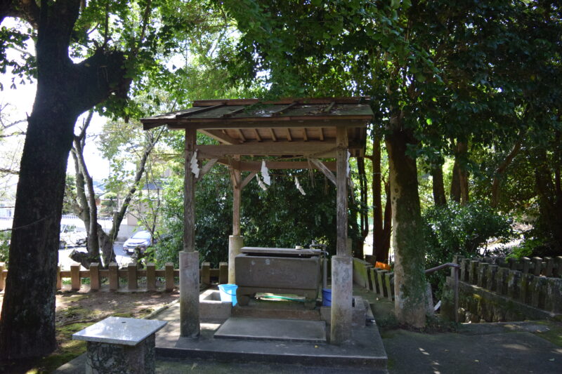 郡浦神社_打手水1