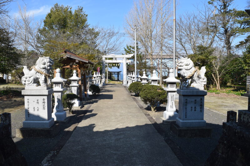 大島子諏訪神社_参道1