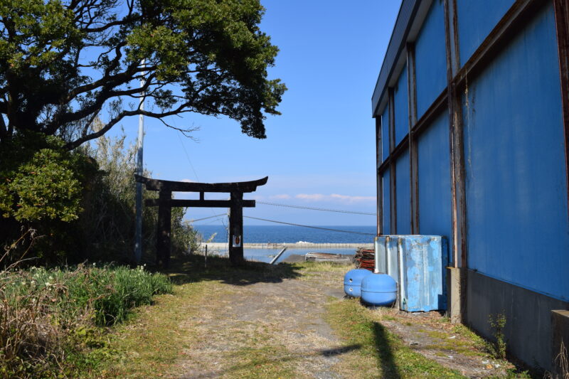 大島子諏訪神社_海側鳥居1