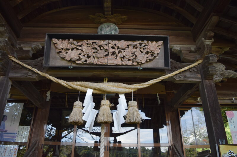 郡浦神社_本堂4