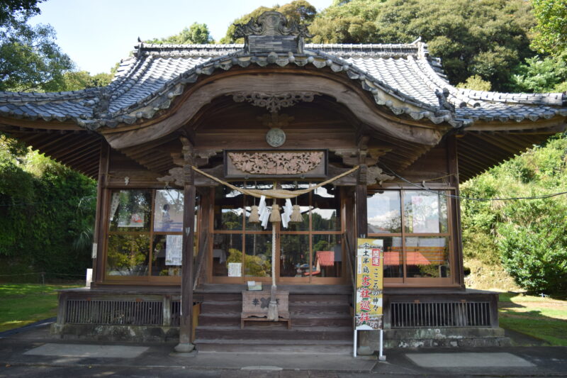郡浦神社_本堂2