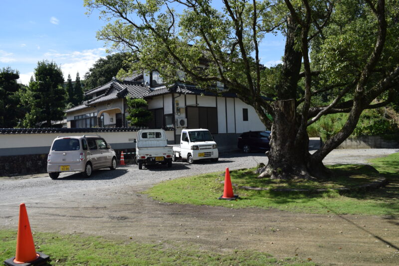 郡浦神社_駐車場2