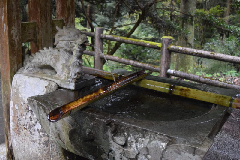 草部吉見神社_打手水2