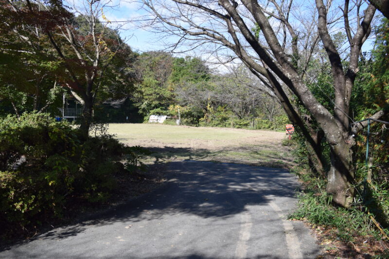 代継宮_駐車場2