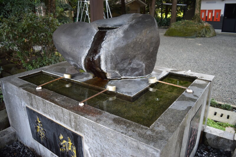 立田阿蘇三宮神社_打手水2