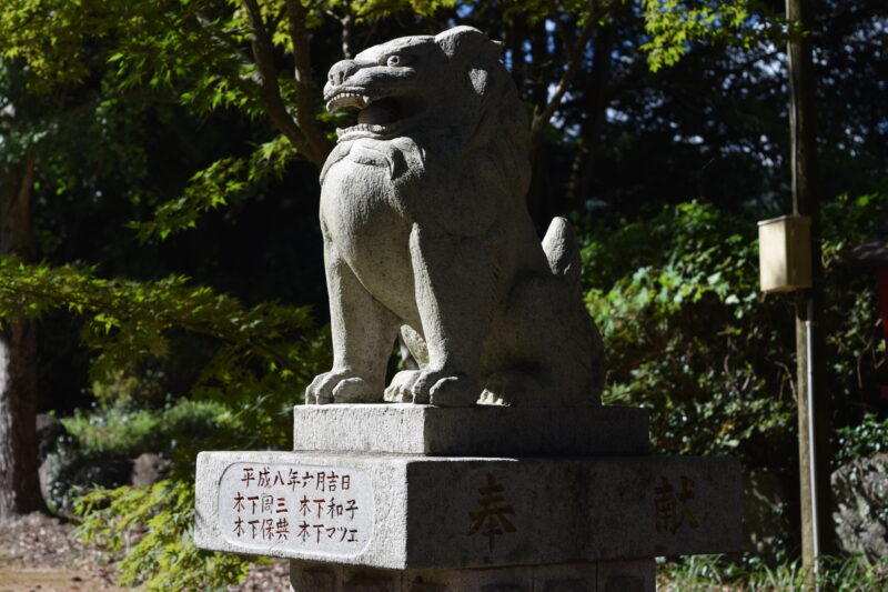 八王神社_参道狛犬2