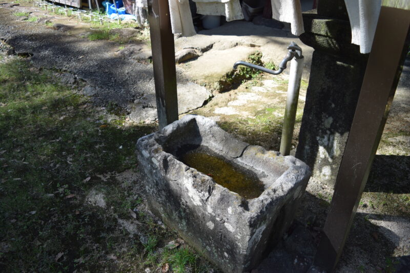 八王神社_打手水2
