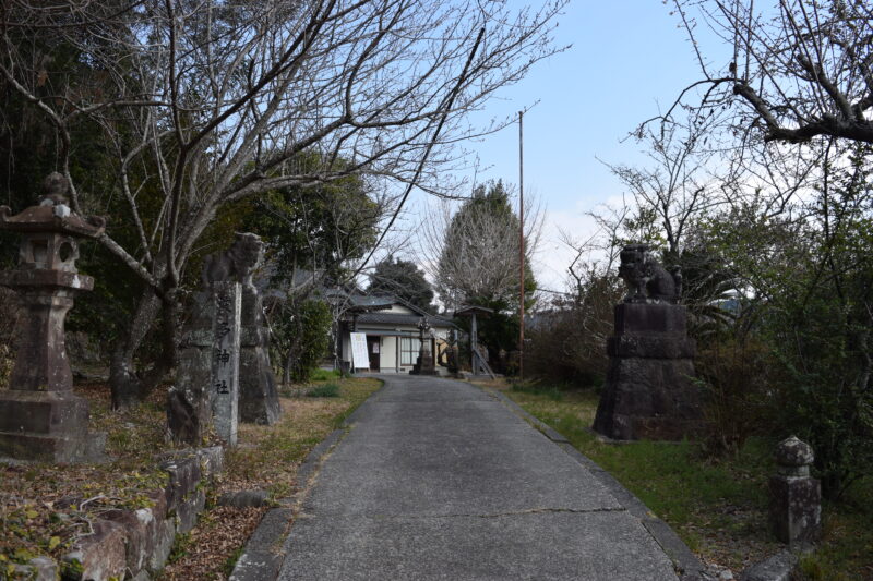 波多神社_参道2