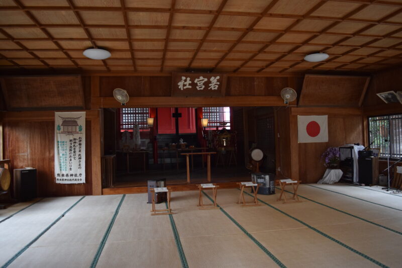 綱田神社_本堂内