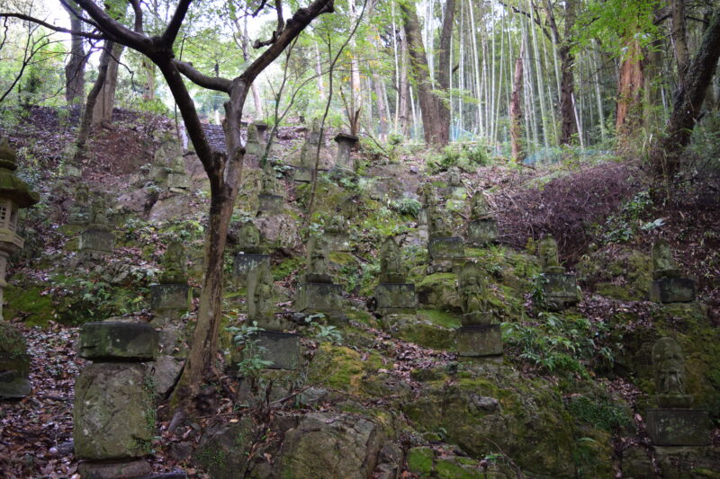 日輪寺_石体観音三十三基1