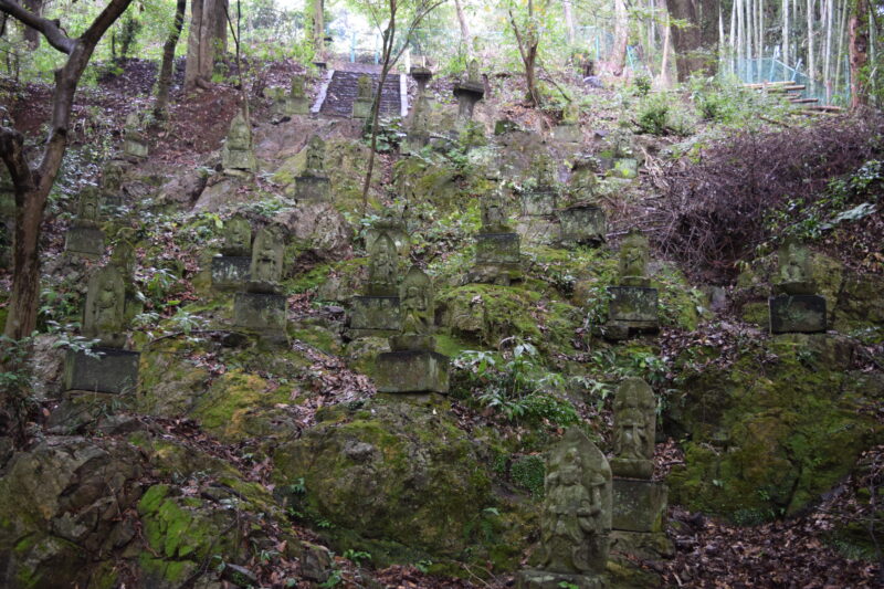 日輪寺_石体観音三十三基4