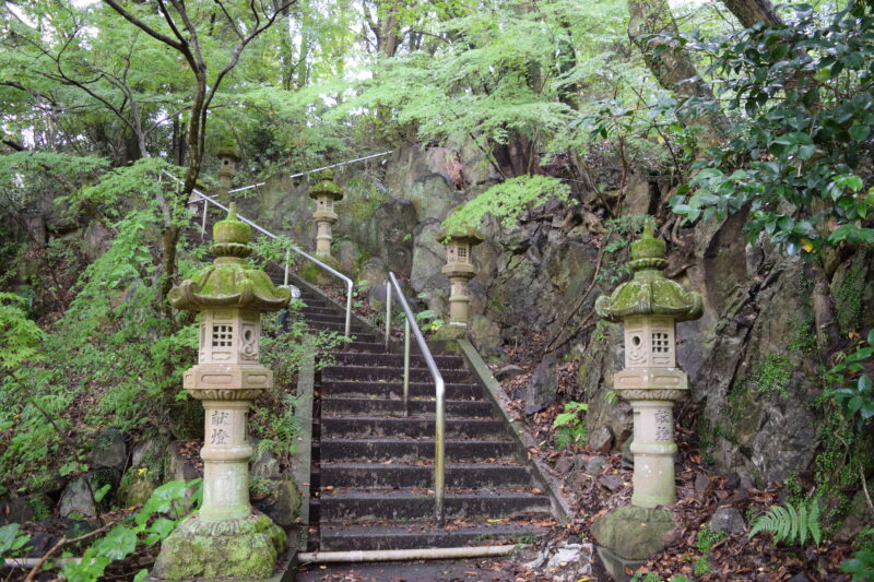 日輪寺_大仏拝観参道3