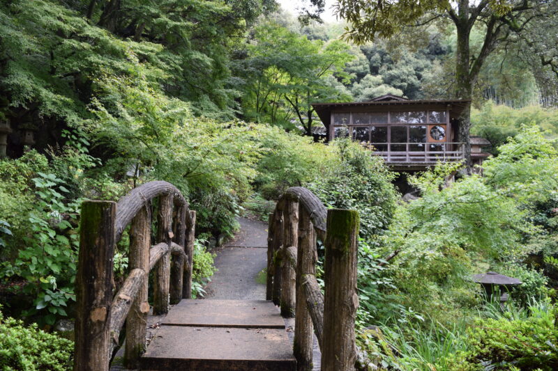 日輪寺_大仏拝観参道2