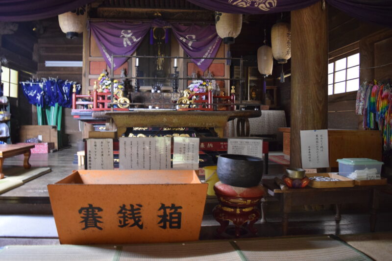 谷水薬師堂_本堂内4