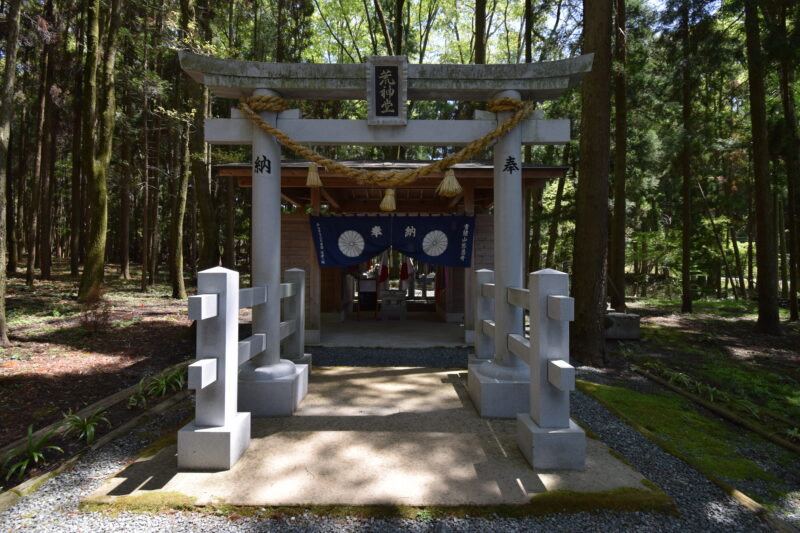 剣立不動荒神堂_剣立不動荒神3