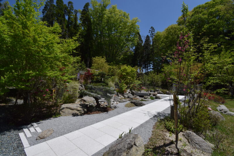 剣立不動荒神堂_三柱鳥居1