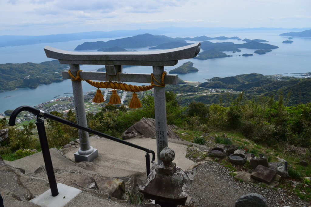 倉岳神社-鳥居