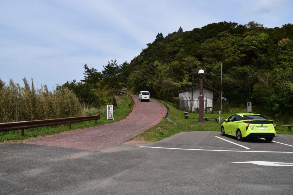 倉岳神社-駐車場